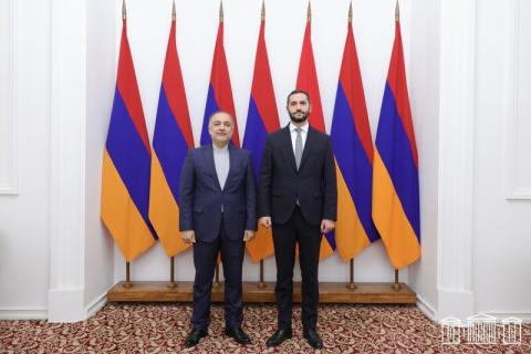Vicepresidente de la Asamblea Nacional de Armenia recibió al embajador de Irán