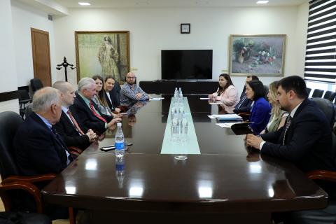 Armenian Minister of Education and Science receives ICPC organizers