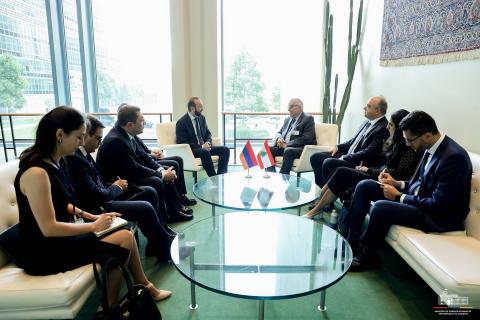 Ermenistan ve Lübnan dışişleri bakanları, bölgesel güvenlik konularını ele aldı