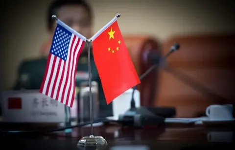 Китай прекращает консультации с США по контролю над вооружениями