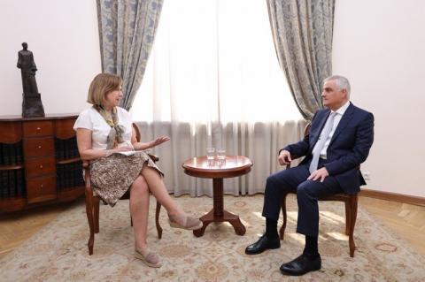 Deputy Prime Minister Grigoryan, Ambassador Kvien discuss agenda issues of Armenian-American relations