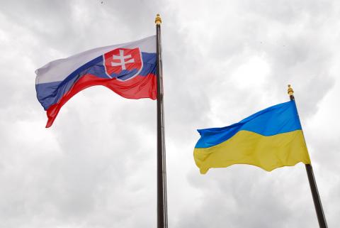 Словакия и Украина обсудили ограничения на поставки российской нефти
