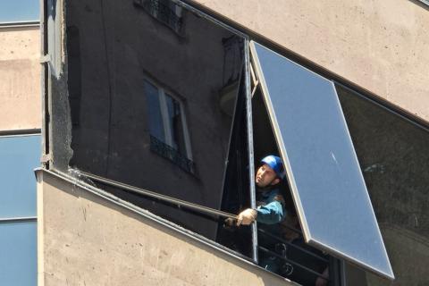 Փրկարարներն իրականացրել են պատուհանի ապակու ապամոնտաժման աշխատանքներ
