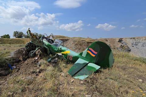 Le comité d'enquête présente des détails sur l'accident de l'avion d'entraînement «YAK-52» du ministère de la Défense