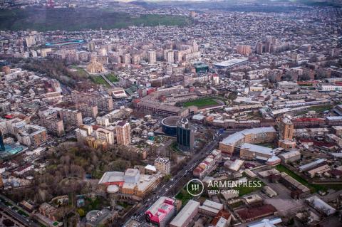 La mairie d’Erevan a organisé une rencontre publique d'information en plein air