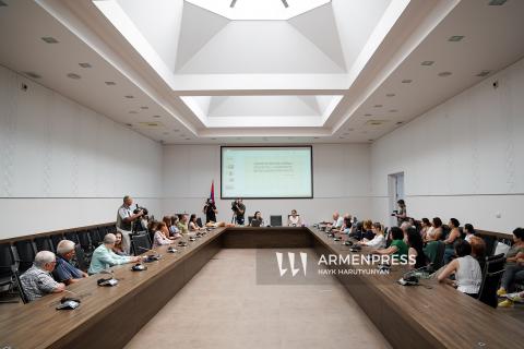 “专门介绍亚美尼亚种族灭绝博物馆研究所近期获得的独家附加内容的科学会议