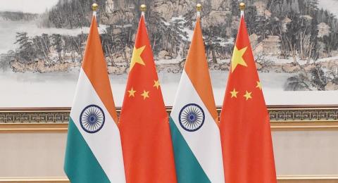 Индия и Китай договорились работать над отводом военных из приграничных районов