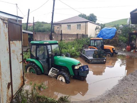 Les précipitations de fin juillet ont causé de graves dommages aux infrastructures et aux économies de Tchambarak