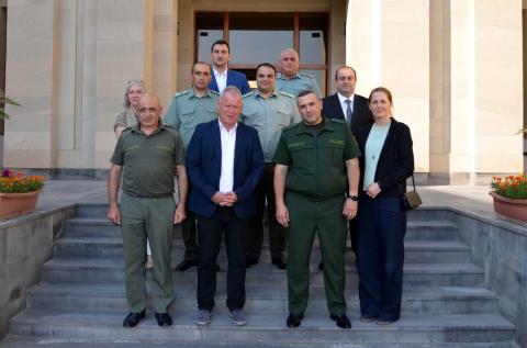 Markus Ritter y el asesor del representante especial de la Unión Europea para el Cáucaso Sur se reunieron con el comandante de guardia fronteriza del Servicio de Seguridad Nacional de Armenia