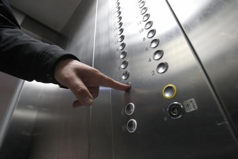 500 آسانسور در سال 2024 میلادی در ایروان تعویض خواهد شد