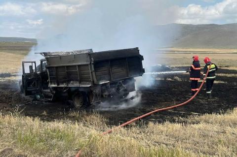 Շիրակի մարզի Ձիթհանքով գյուղում այրվել է բեռնատար ավտոմեքենա. կա տուժած