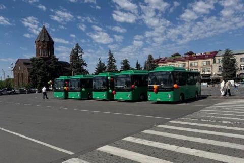 اتوبوس های برقی جدید وارد شهر گئومری شده اند