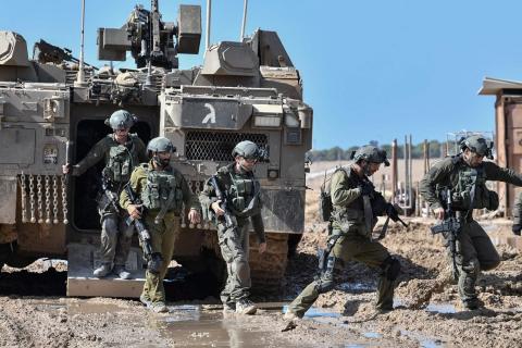Минобороны Израиля сообщило о ранении четырех израильских солдат в секторе Газа