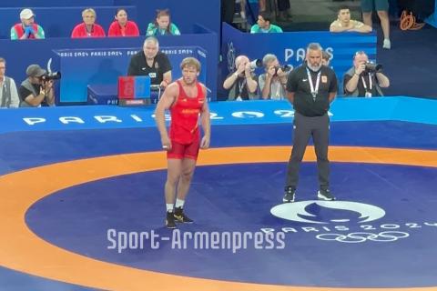 Artur Aleksanyan en semifinales de los juegos Olímpicos de París