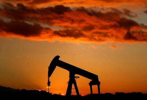 قیمت نفت   کاهش یافته  است؛ نرخ روز نفت بر اساس نتایج روز 5 آگوست سال 2024 میلادی/15 مرداد 1403 شمسی