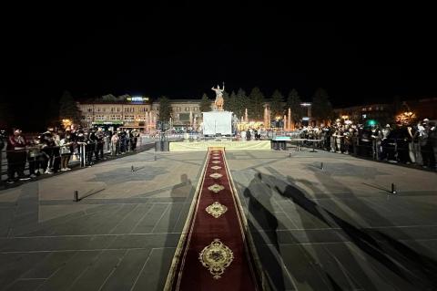 ოლიმპიური თამაშების გიუმრელ სპორტსმენებს ქალაქის შესასვლელში დახვდნენ