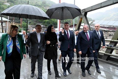 Irán está dispuesto a cooperar con Armenia en proyectos de 3 mil millones de dólares