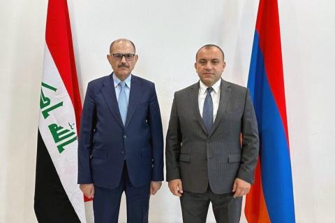 Iraq's Supreme Court President Jassim Muhammad Aboud arrives in Armenia