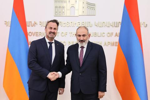 Le Premier ministre Pashinyan a reçu le vice- Premier ministre, ministre des Affaires étrangères et du Commerce extérieur du Luxembourg, Xavier Bettel