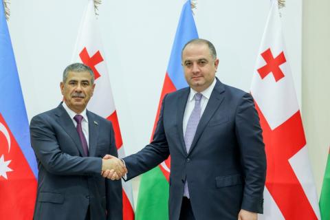 Reunión de ministros de Defensa de Azerbaiyán y Georgia en Batumi