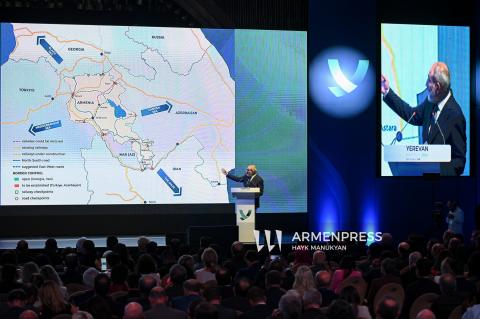 PM Pashinyan presents Crossroads of Peace project at inaugural Yerevan Dialogue