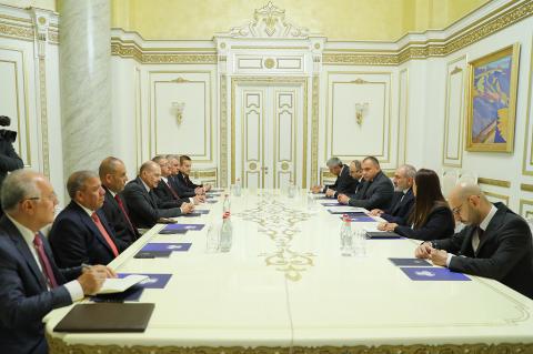 PM Pashinyan receives Iraq's Supreme Court President Jassim Muhammad Aboud