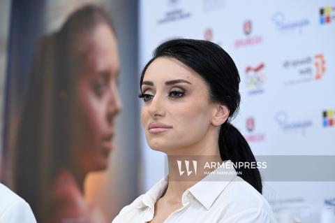 Conférence de presse dédiée à la première du film "L'autre côté de la médaille"