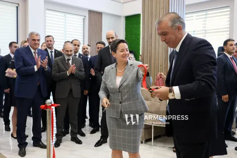 Prime Minister Pashinyan attends the opening ceremony of the "Erebuni" Radiotherapy Center