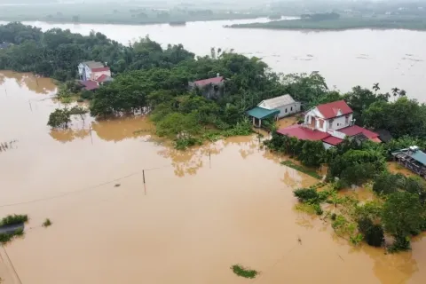 Число жертв тайфуна во Вьетнаме возросло до 233 человек