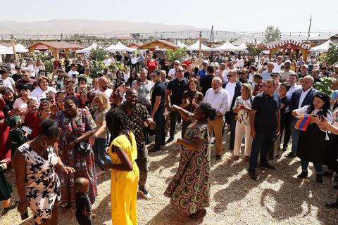 Le Premier ministre Pashinyan et son épouse ont assisté au 11e Festival de la Vie Rurale et des Traditions