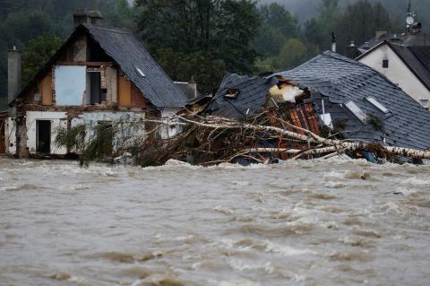 Central Europe braces for more floods as death toll rises