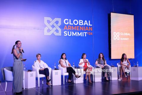 Continúan los paneles en el II Global Armenian Summit