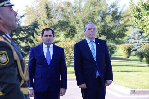 Armenian Minister of Defense holds meeting with Cypriot counterpart in Yerevan