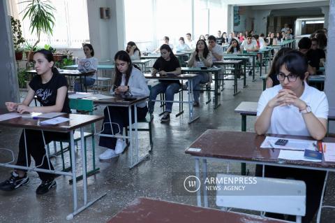 Gobierno aprobó el proyecto sobre compensación de tasas de matrícula para estudiantes de Nagorno Karabaj