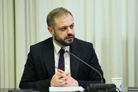 Գևորգ Պապոյանը տեղյակ չէ Արդարադատության նախարարի պաշտոնանկության հարցի քննարկման մասին