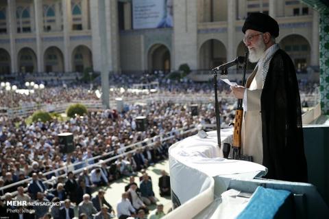 المرشد الأعلى الإيراني آية الله علي خامنئي يدعو جميع المسلمين إلى الوحدة