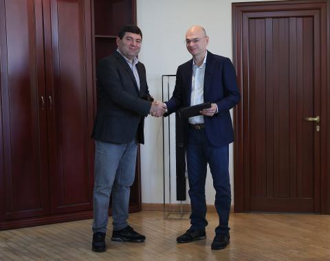 Businessman and benefactor Mikayel Vardanyan was awarded the title of Honorary citizen of Masis community