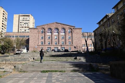 ԿԳՄՍՆ-ն մտահոգիչ է համարում Երևանի դպրոցներից մեկում երեխաների ներկայությամբ տեղի ունեցած հատուկ գործողության վերաբերյալ ստացվող ահազանգերը
