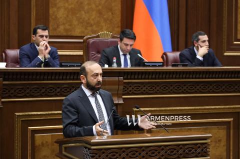 ¿Qué se discutió en la reunión de Mirzoyan con el ministro de Asuntos Exteriores de Azerbaiyán?