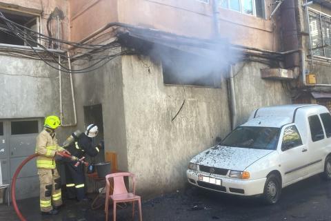 Спасатели потушили пожар в пекарне на улице Гюльбенкяна в Ереване