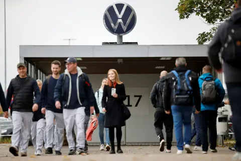 Volkswagen and BMW workers strike in Germany