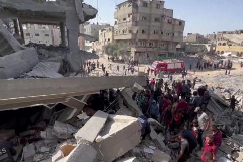 102 killed in one day by Israeli strikes in Gaza Strip