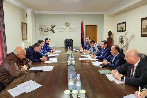 Քաղաքաշինության կոմիտեում կառուցապատողների հետ քննարկվել են ոլորտային խնդիրների լուծման տարբերակներ
