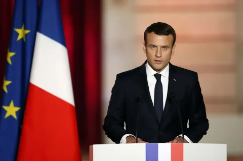 Macron endorses Armenian Government's Crossroads of Peace project