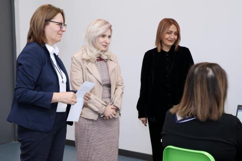 ԿԳՄՍ նախարարի տեղակալը Երևանի քննական կենտրոններում հետևել է ուսուցիչների կամավոր ատեստավորման գործընթացին