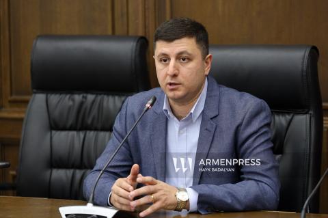 Under international law Azerbaijan must immediately release all Armenian POWs, says lawmaker