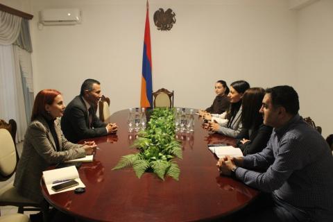 ՄԻՊ-ը և մարզպետը քննարկել են Սյունիքում մարդու իրավունքներին ոլորտի խնդիրները