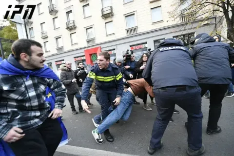 В Тбилиси произошли столкновения между демонстрантами и полицией