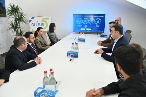 Minister of High-Tech Industry visits Gurus company