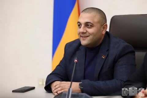 Karen Sarukhanyan se nominó  como candidato a alcalde interino de Gyumri